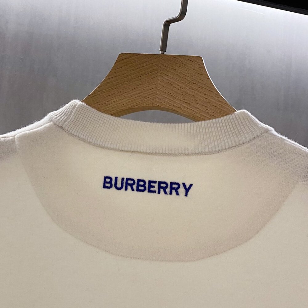 Burberry White Classical Pattern Sweaters - image 5
